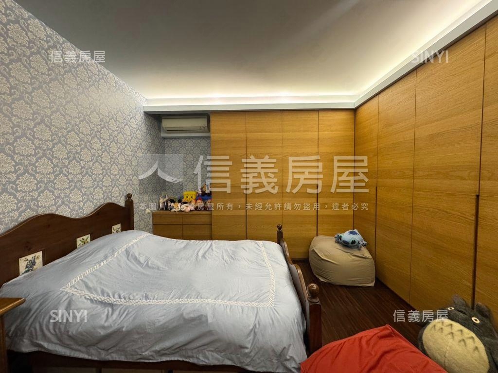 中山國中面寬一樓可停車房屋室內格局與周邊環境