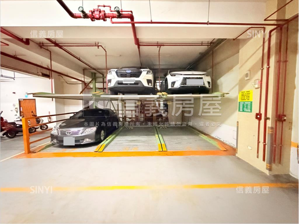 獨家高鐵４房雙衛開窗車位房屋室內格局與周邊環境