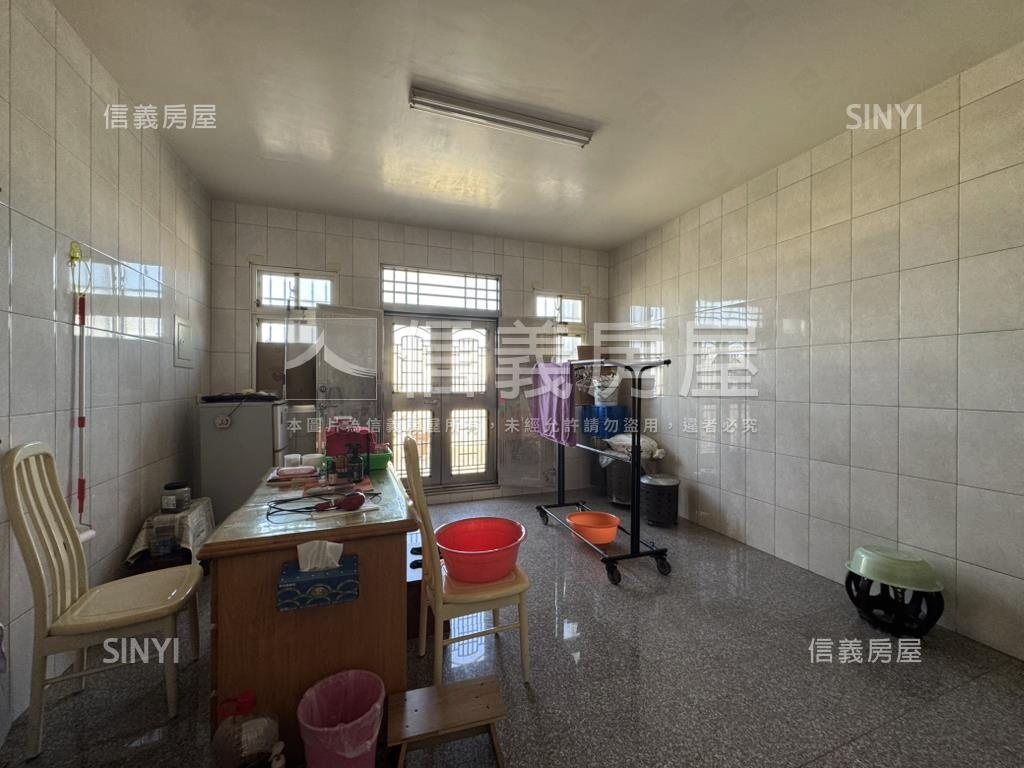 正十米路臨路店住房屋室內格局與周邊環境