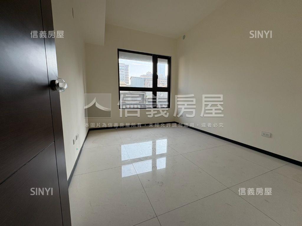 財政局標售－☆采吉三房房屋室內格局與周邊環境