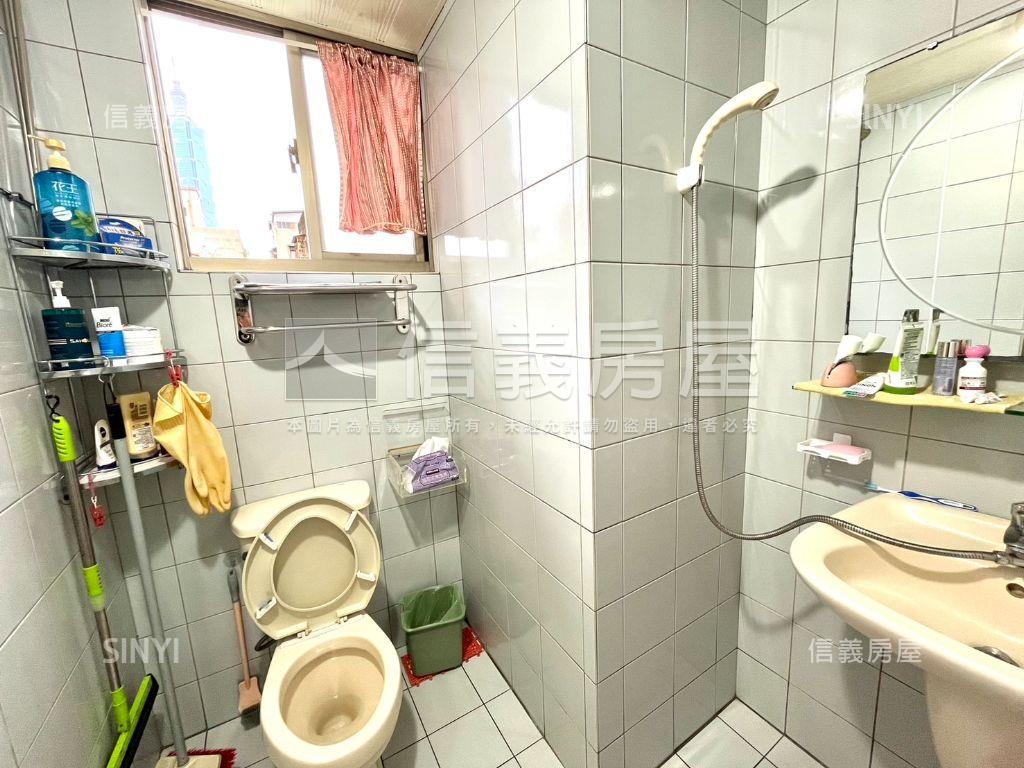 新－松仁綠意電梯三房車位房屋室內格局與周邊環境