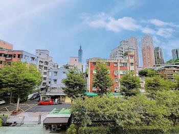 新－松仁綠意電梯三房車位