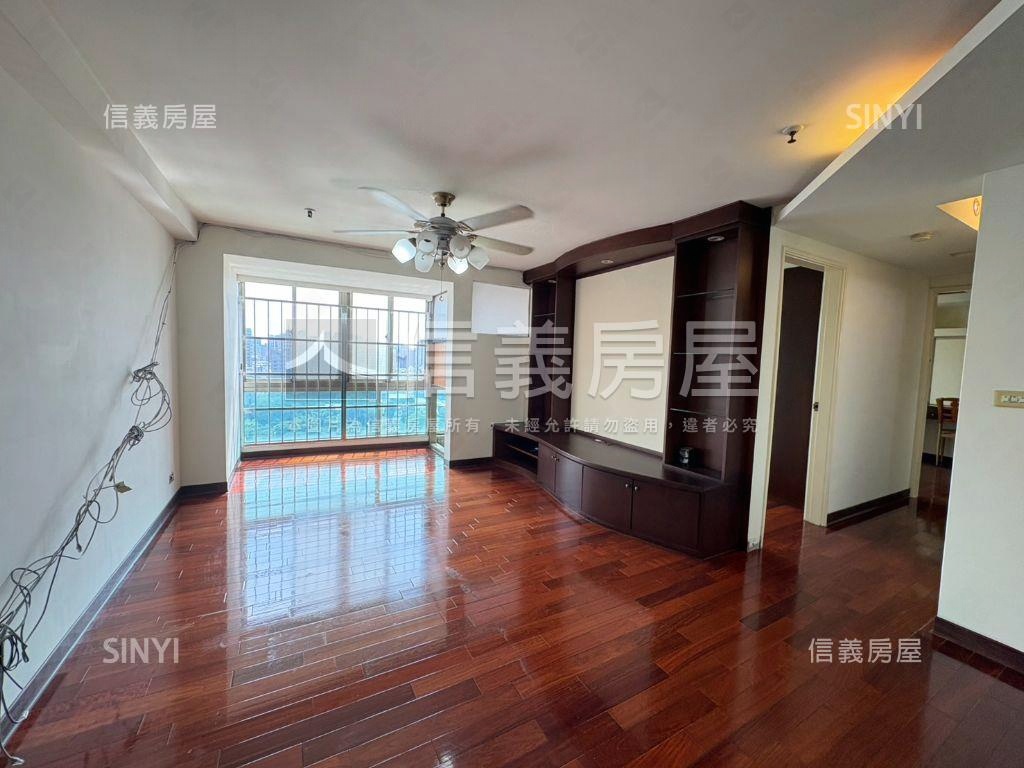 春日路景觀大三房房屋室內格局與周邊環境