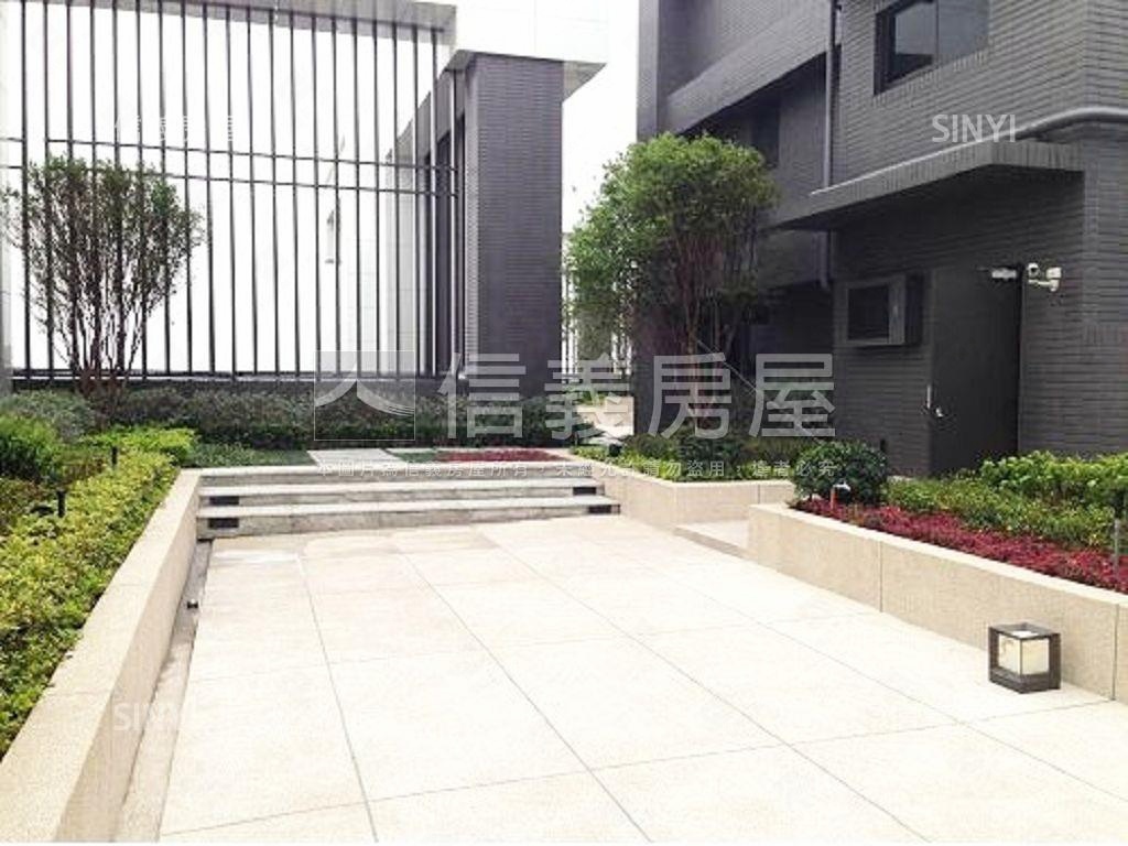 翔譽雙子星河景房房屋室內格局與周邊環境