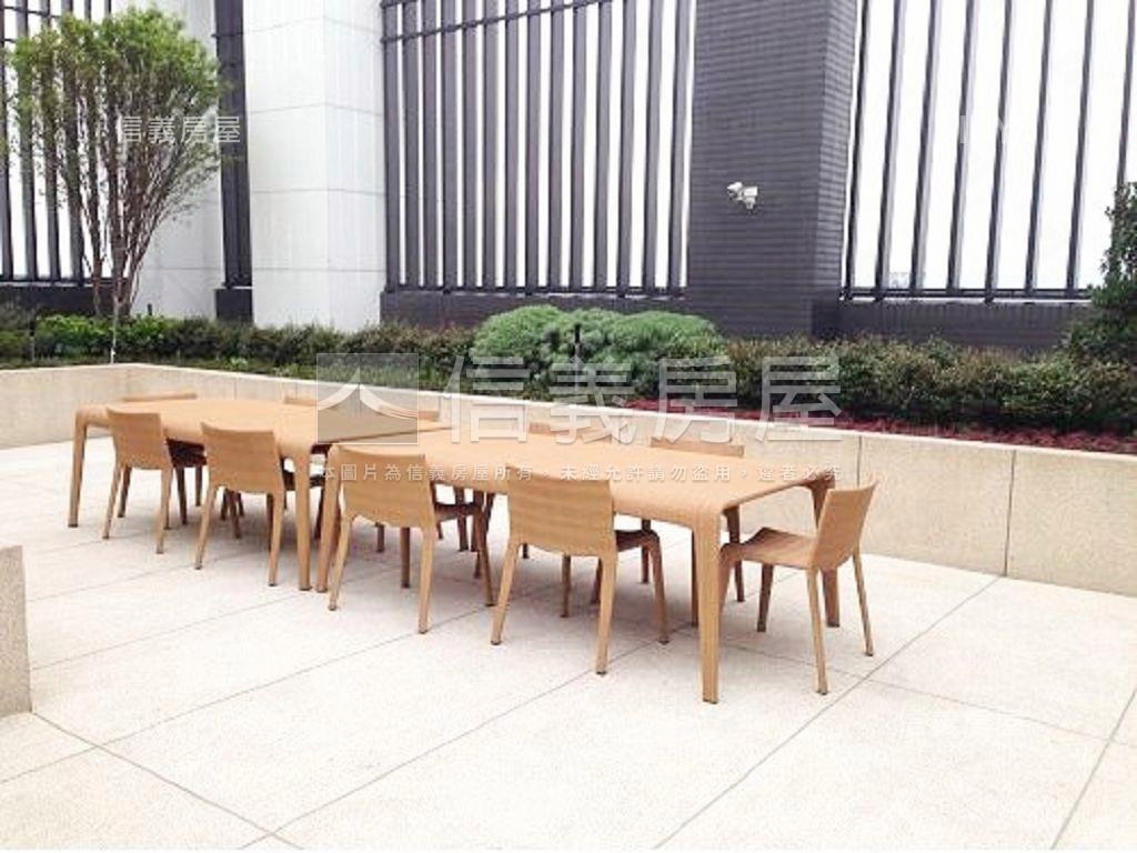 翔譽雙子星河景房房屋室內格局與周邊環境