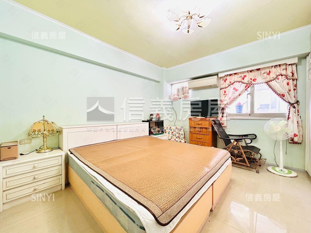 國泰建設榮星花園電梯３房房屋室內格局與周邊環境