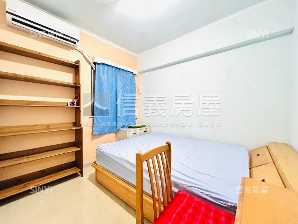 國泰建設榮星花園電梯３房房屋室內格局與周邊環境