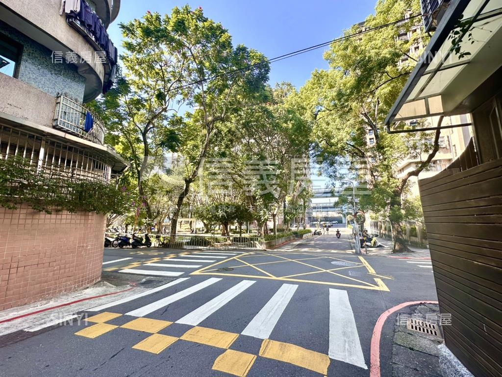 萬隆捷運★近公園一巷居房屋室內格局與周邊環境