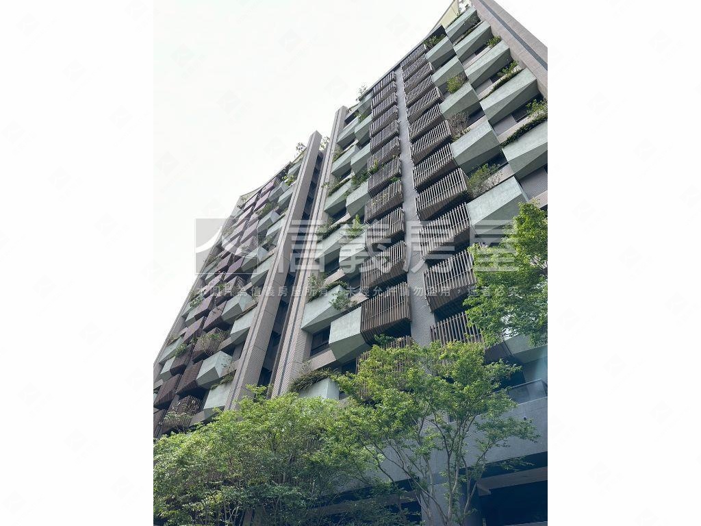 首選！三房平車雙衛浴開窗房屋室內格局與周邊環境