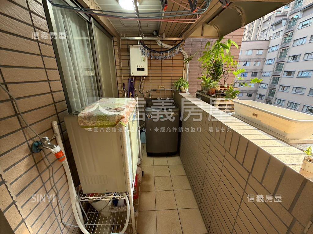 東方帝寶３房房屋室內格局與周邊環境