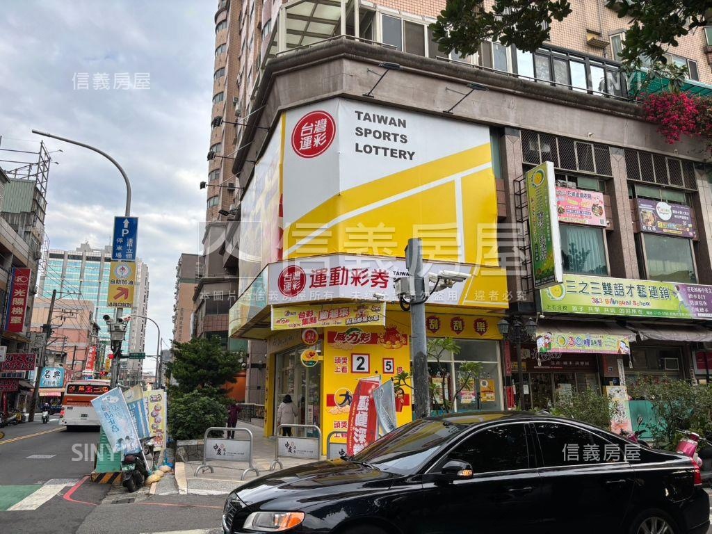西屯傳家寶角店房屋室內格局與周邊環境