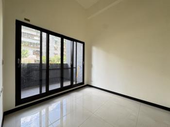 城易迅三房雙主臥有車位