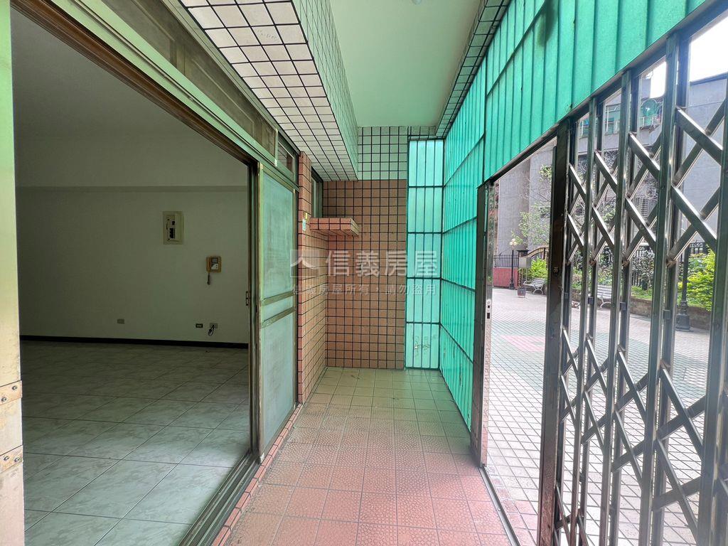 ★新接★中和我的家有車位房屋室內格局與周邊環境