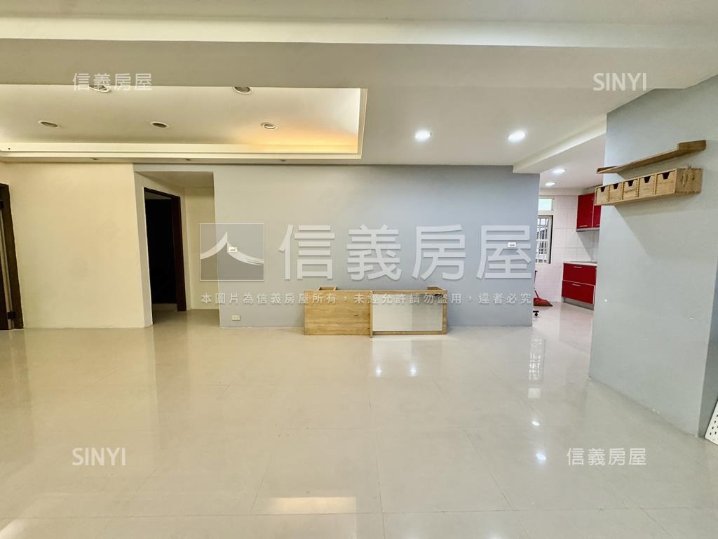 國泰三多商圈溫馨３房房屋室內格局與周邊環境