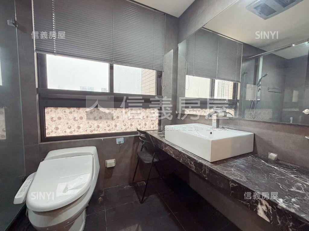 專任大城新紐約三房雙車位房屋室內格局與周邊環境