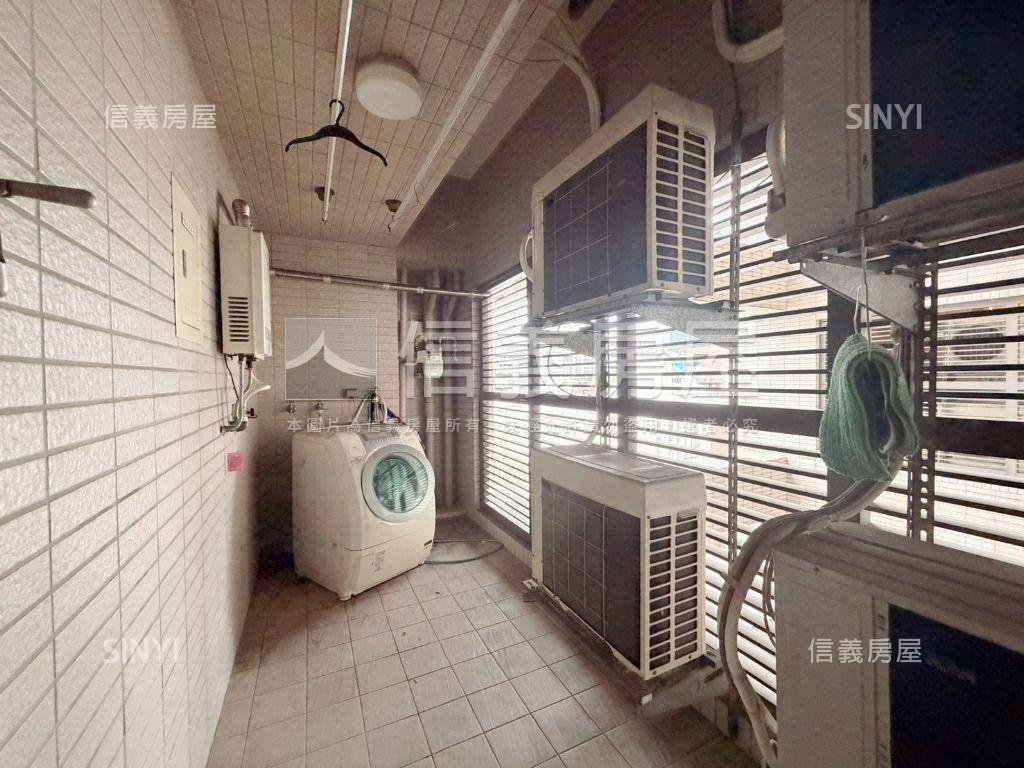 專任大城新紐約三房雙車位房屋室內格局與周邊環境