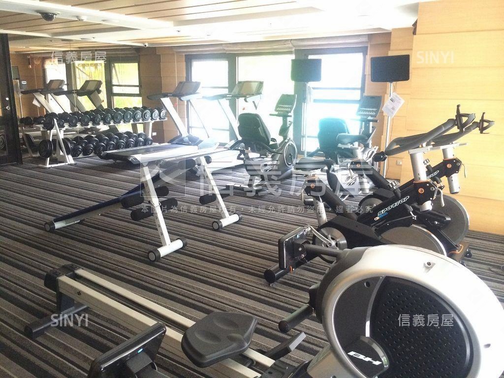 專任大城新紐約三房雙車位房屋室內格局與周邊環境