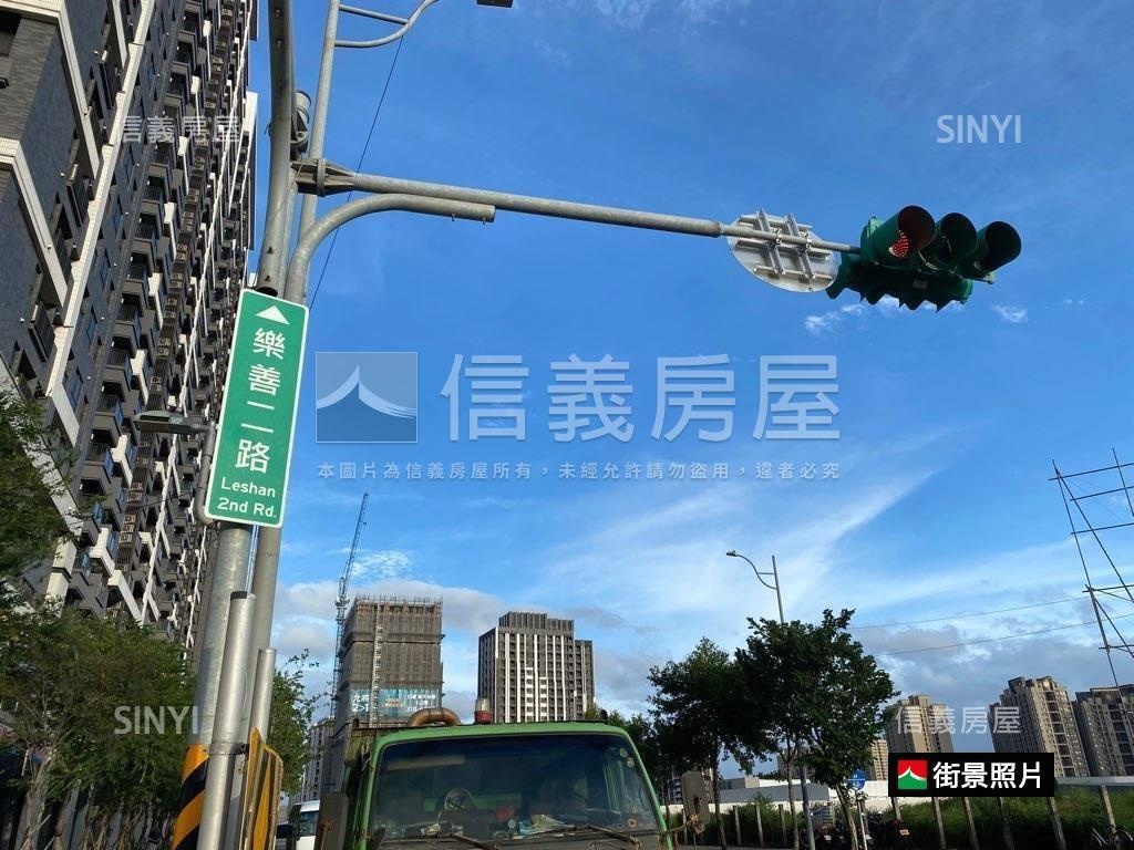 Ａ７華悅城大面寬醒目店面房屋室內格局與周邊環境