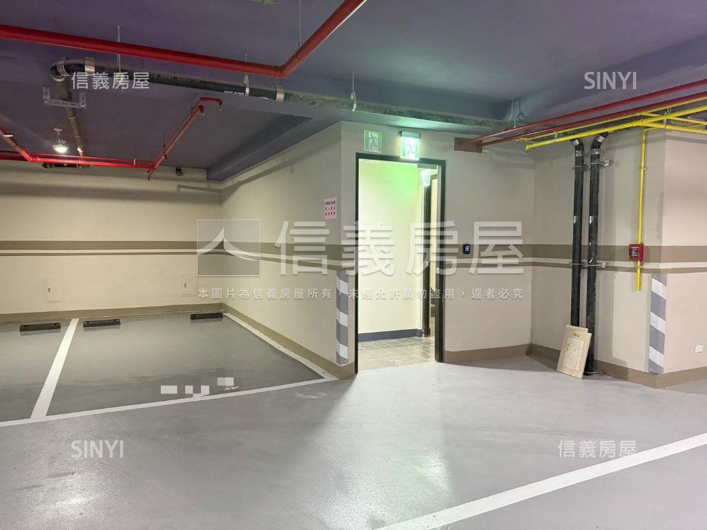 ★七期市政１號院二房平車房屋室內格局與周邊環境