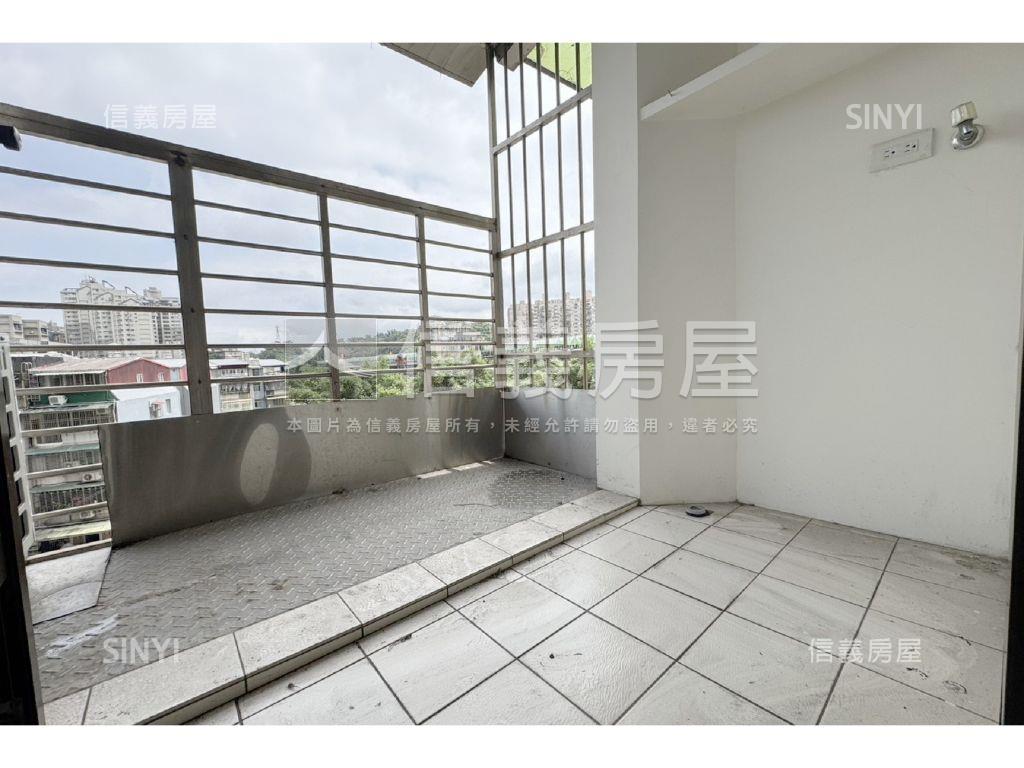 稀少釋出南港電梯三房房屋室內格局與周邊環境