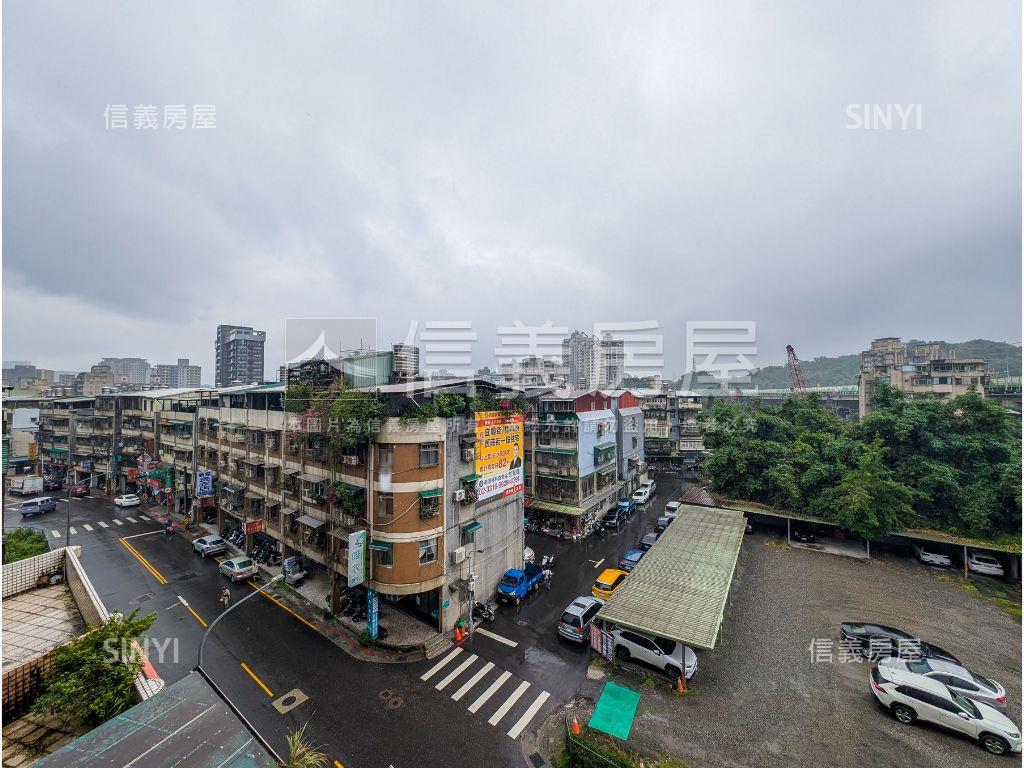稀少釋出南港電梯三房房屋室內格局與周邊環境