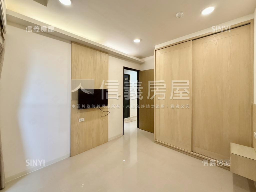 多城Ｍ屋況美兩房平車房屋室內格局與周邊環境