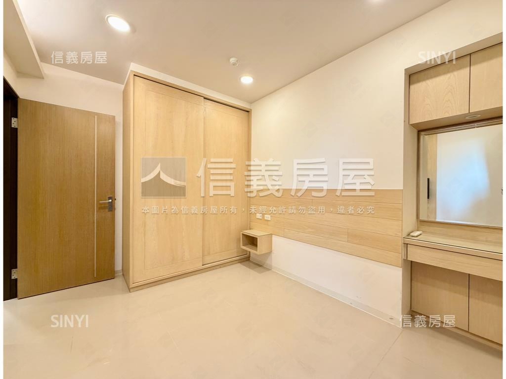 多城Ｍ屋況美兩房平車房屋室內格局與周邊環境