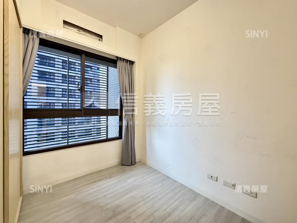 多城Ｍ屋況美兩房平車房屋室內格局與周邊環境