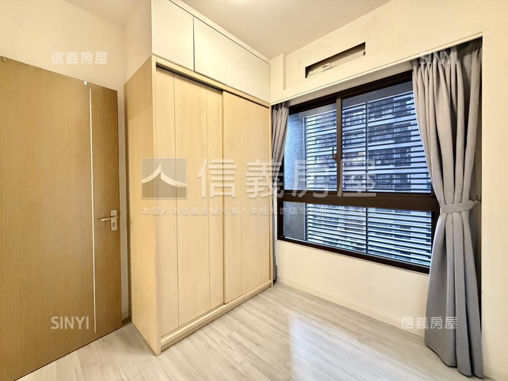 多城Ｍ屋況美兩房平車房屋室內格局與周邊環境