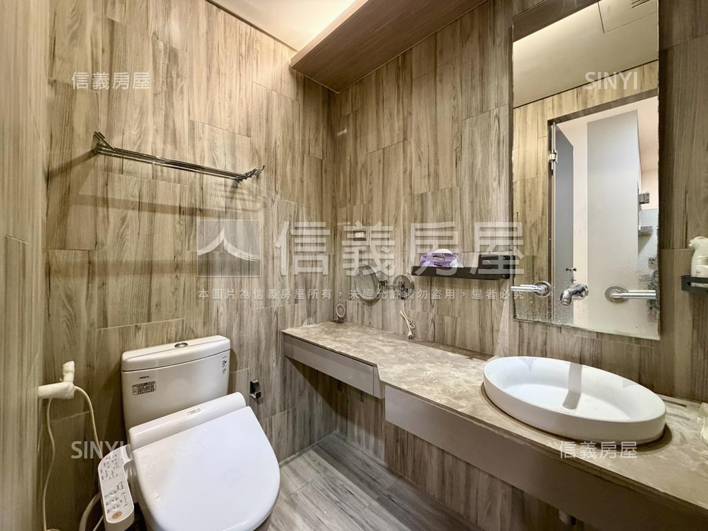 多城Ｍ屋況美兩房平車房屋室內格局與周邊環境