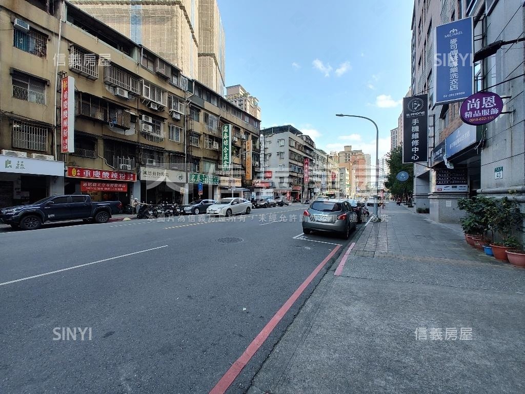 新店人潮稀有釋出店面房屋室內格局與周邊環境