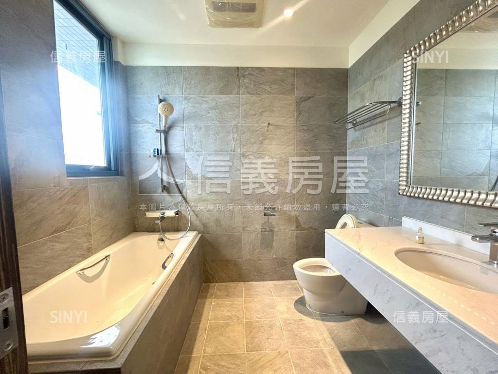富裔河景豪宅房屋室內格局與周邊環境