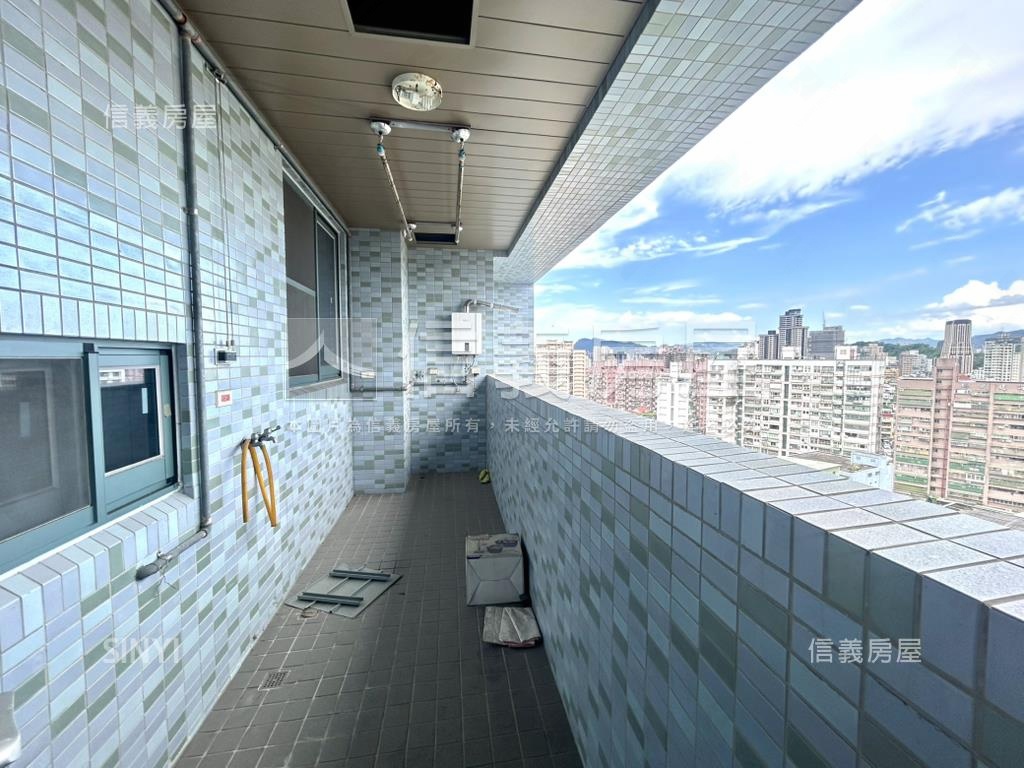 富裔河景豪宅房屋室內格局與周邊環境