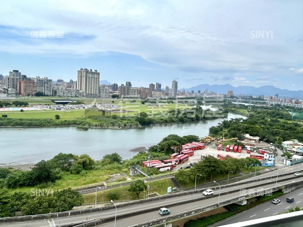 富裔河景豪宅房屋室內格局與周邊環境