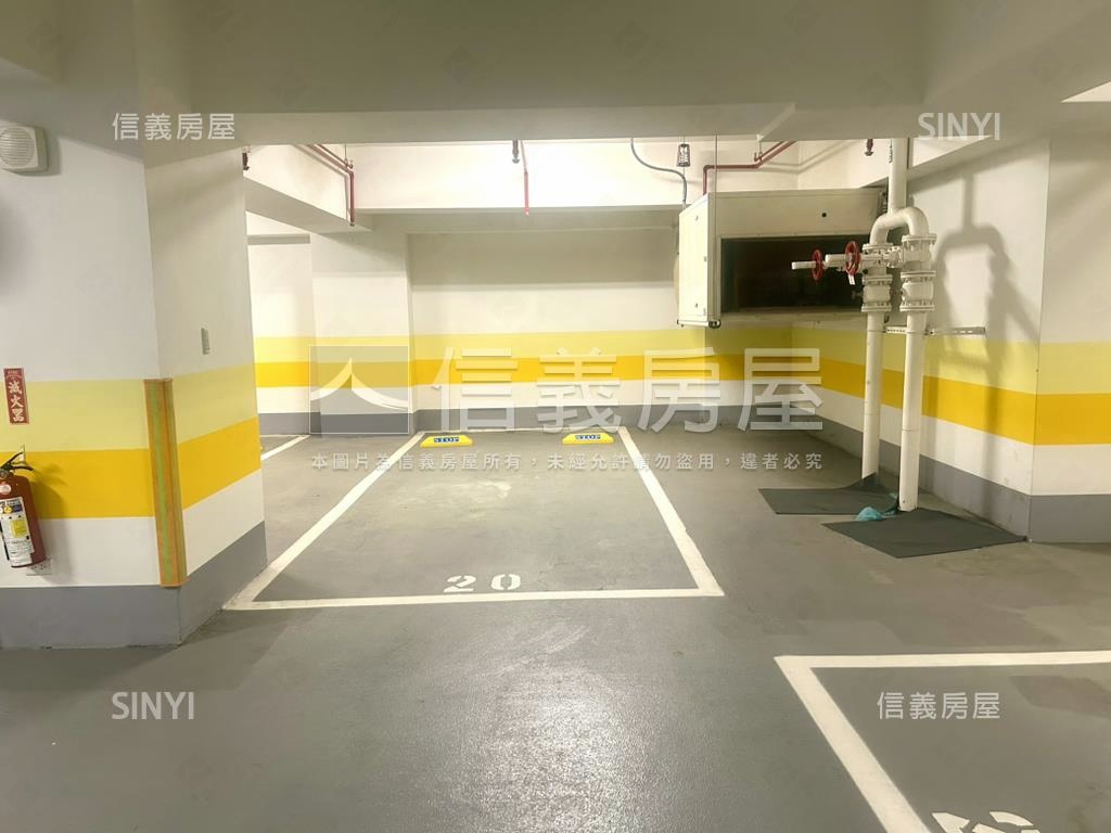 富裔河景豪宅房屋室內格局與周邊環境