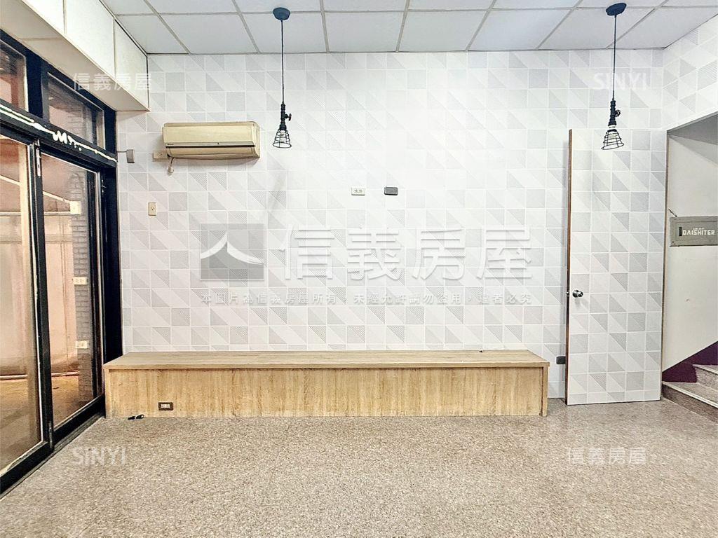 楠梓德賢路結市黃金店住房屋室內格局與周邊環境