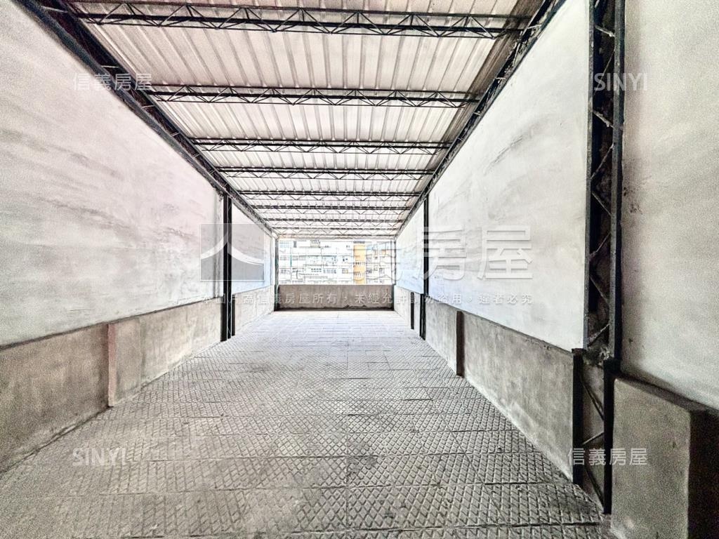 健行路朝南前後臨路透店房屋室內格局與周邊環境