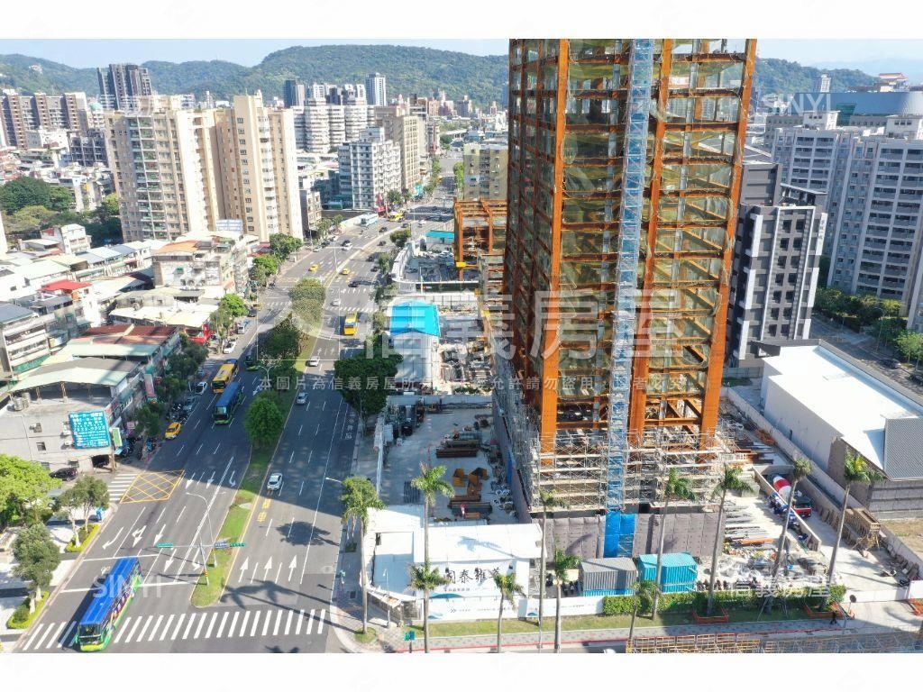 國泰雍萃美景三房加車位房屋室內格局與周邊環境