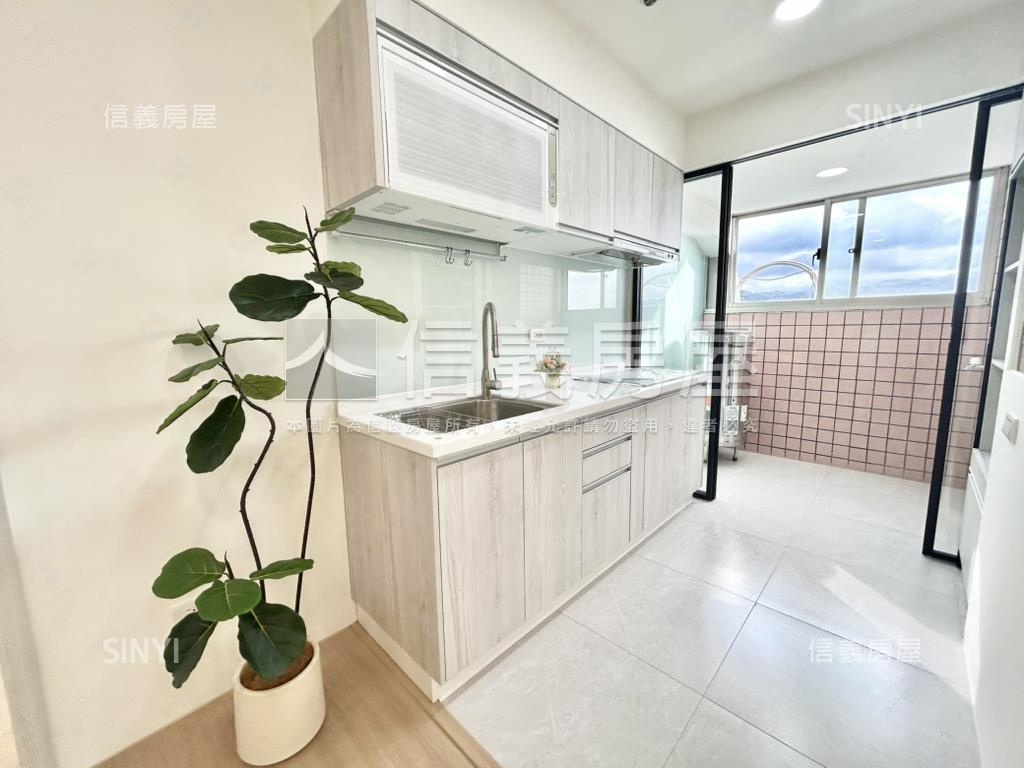 近萬大線捷運景觀三房房屋室內格局與周邊環境