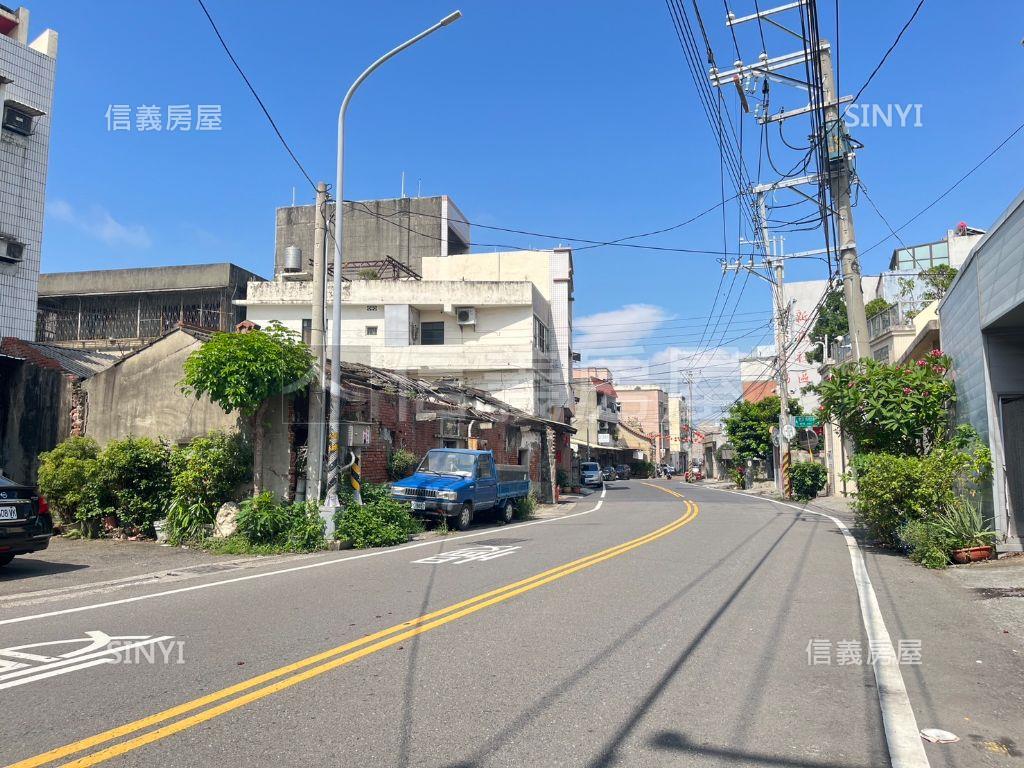 臨路約８米店住合一透天讚房屋室內格局與周邊環境