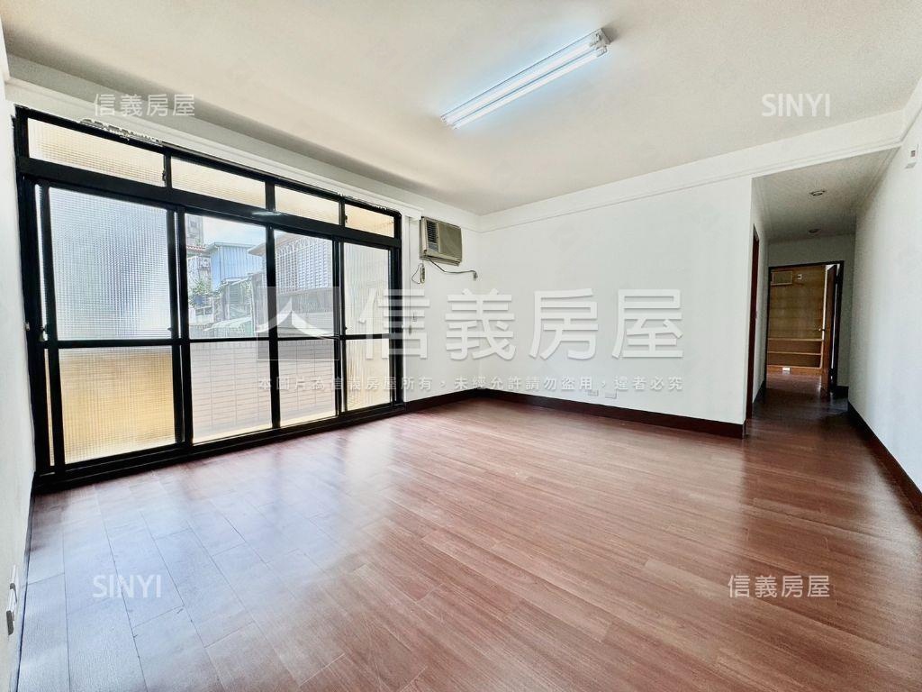 區公所方正採光大空間房屋室內格局與周邊環境