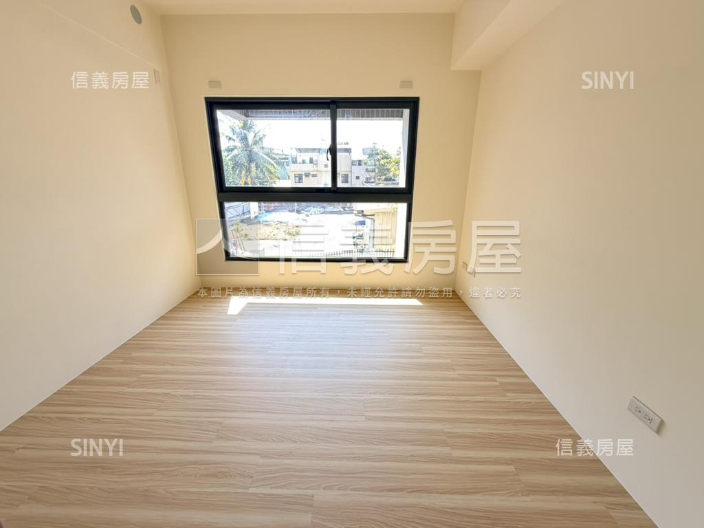 １２淳四房雙車位Ａ房屋室內格局與周邊環境