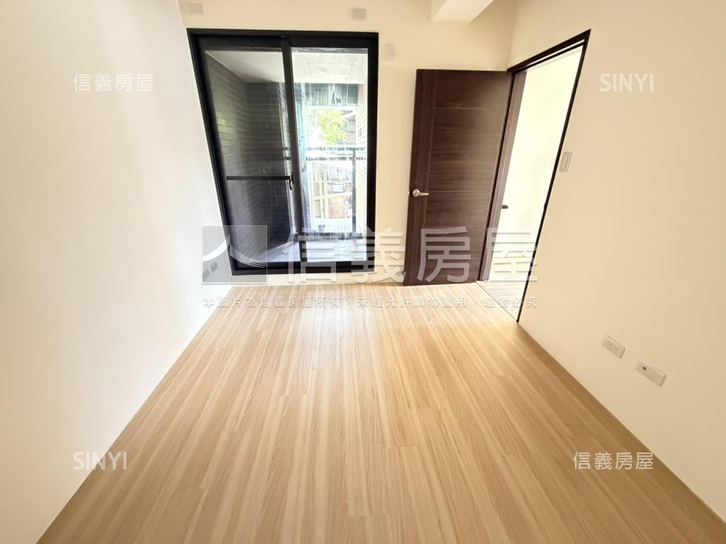 １２淳四房雙車位Ａ房屋室內格局與周邊環境