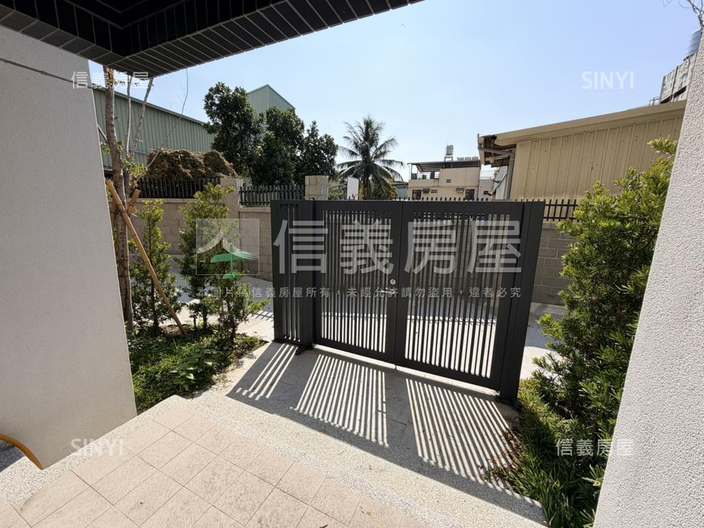 １２淳四房雙車位Ａ房屋室內格局與周邊環境