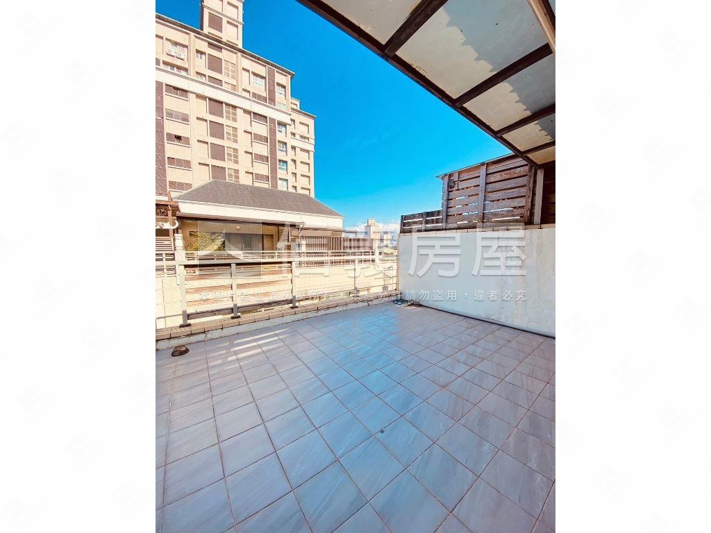 吉吉園電梯四層樓房屋室內格局與周邊環境