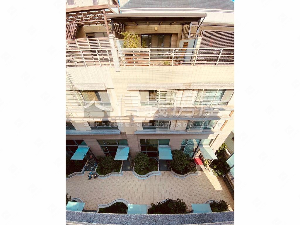 吉吉園電梯四層樓房屋室內格局與周邊環境