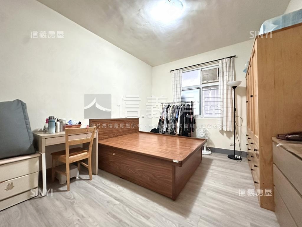 興豐公園旁美寓三樓房屋室內格局與周邊環境