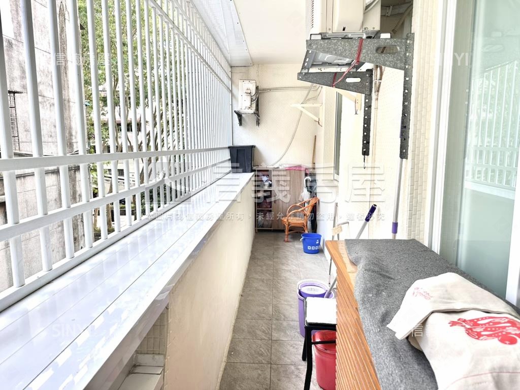 興豐公園旁美寓三樓房屋室內格局與周邊環境