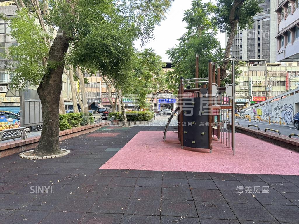 興豐公園旁美寓三樓房屋室內格局與周邊環境