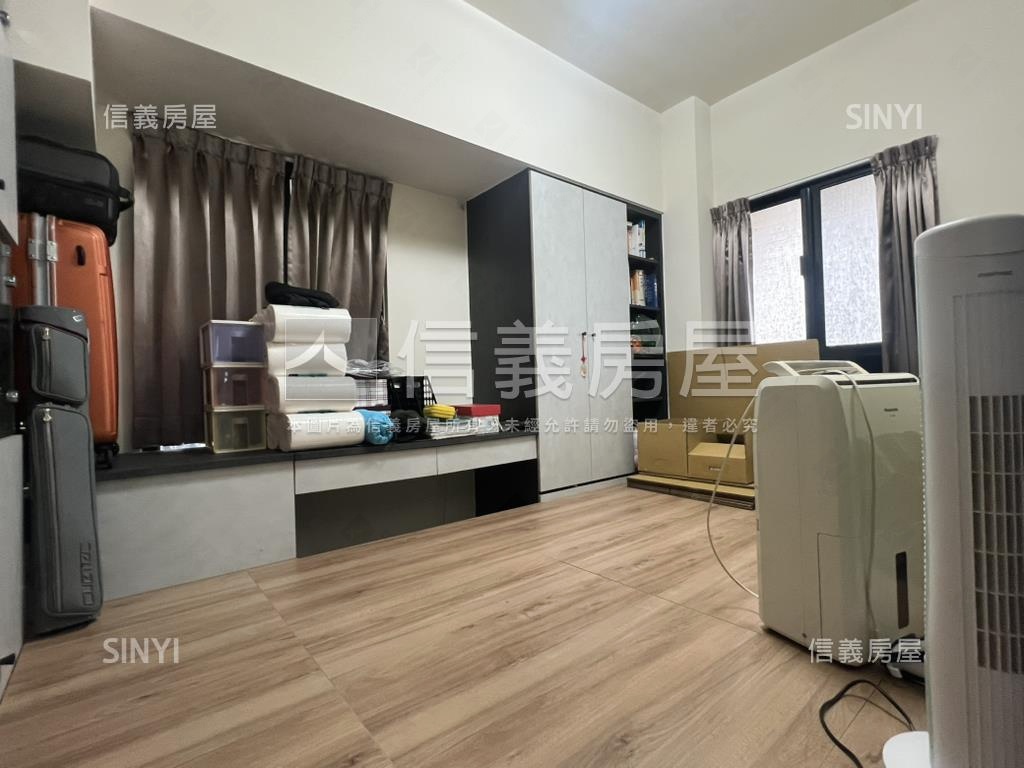 水交社稀有四房雙平車房屋室內格局與周邊環境